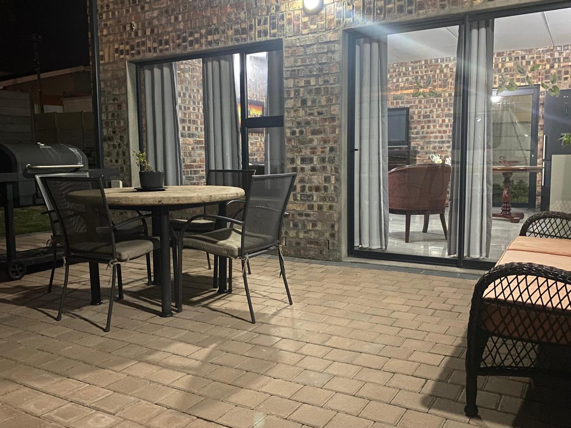 Sea Breeze Guest house Cape Town